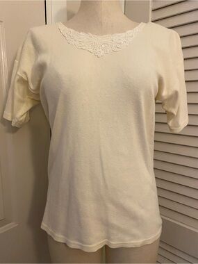 Vintage 90s “Kleids” Lace Detail Top- Size Large